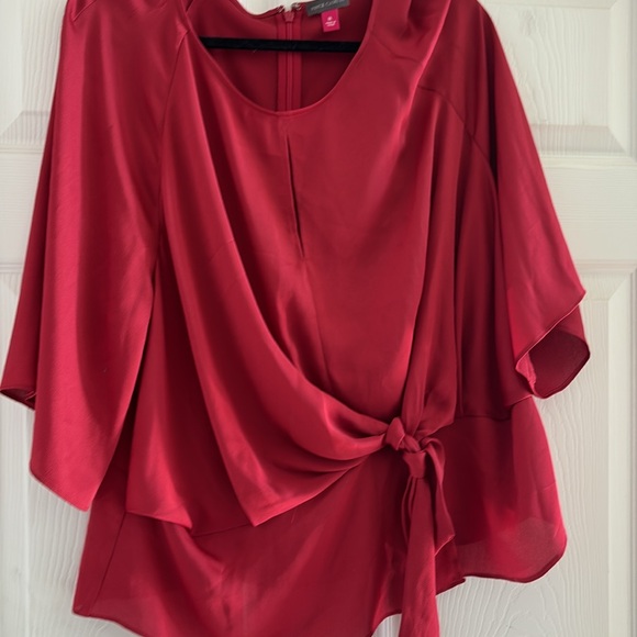 Red blouse - Picture 3 of 4